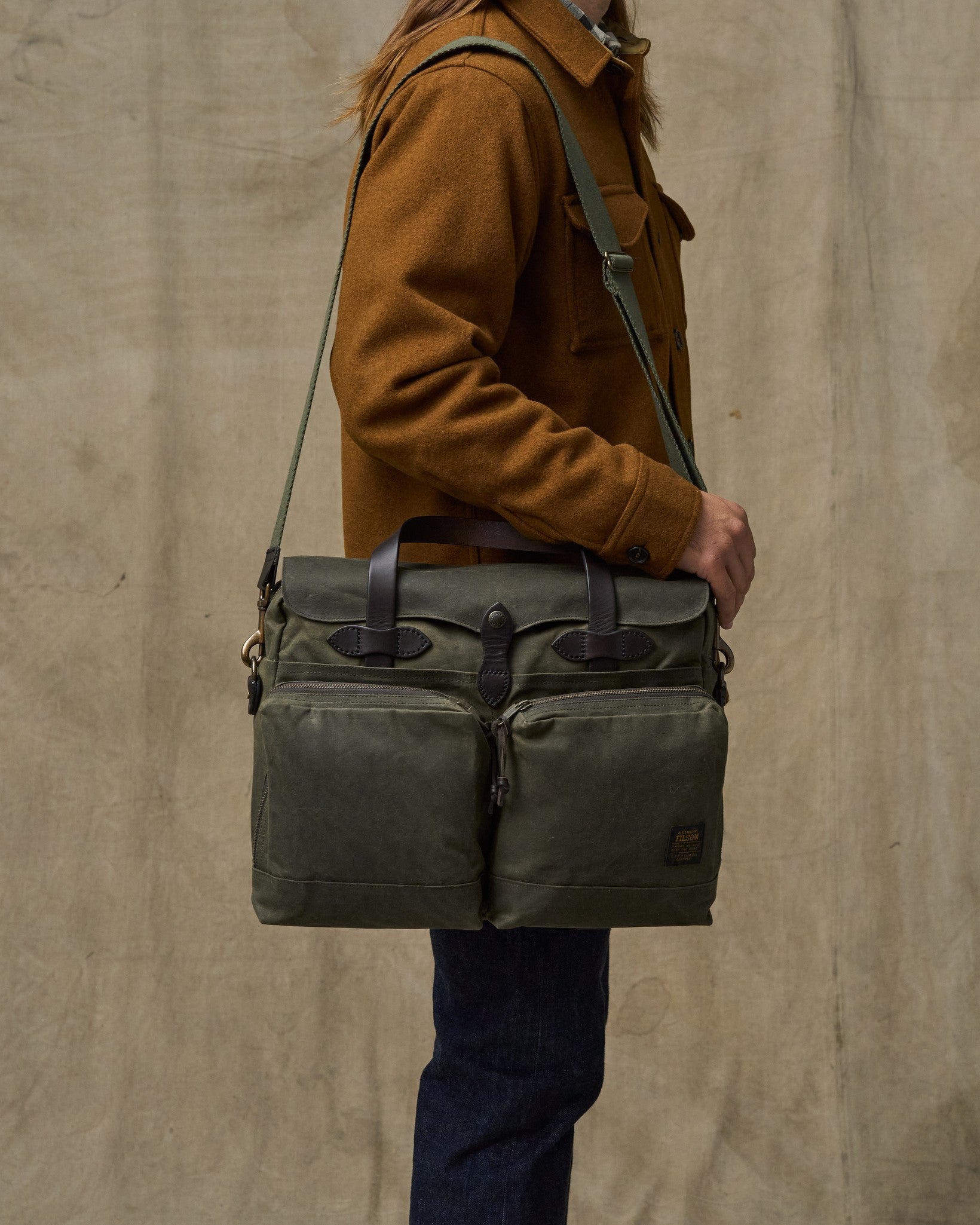24 Hour Tin Cloth Briefcase - Otter Green - Image 12